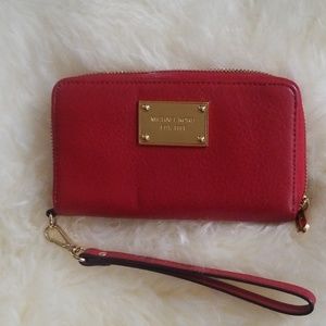Michael Kors Wristlet